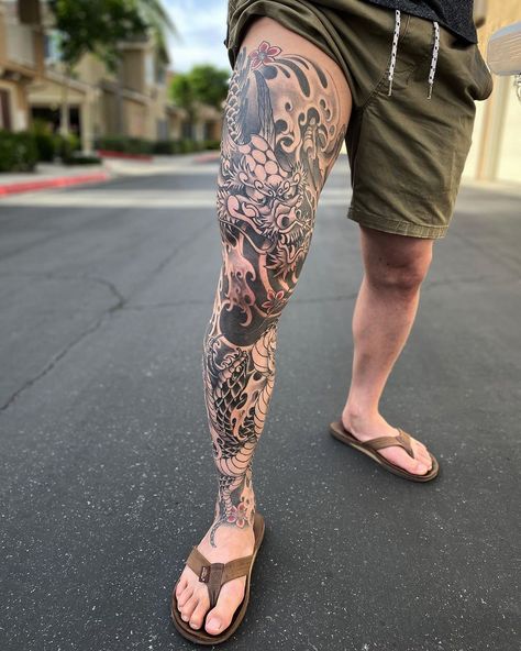 MANEEN ๛ on Instagram: “A legsleeve is not for the faint of heart. @john_ing’s legsleeve healed and sealed from last year. Dragon and Snake on the front side to…” 108 Tattoo, Realistic Shading, Japanese Leg Tattoo, Japanese Snake Tattoo, Knee Tattoos, Japanese Legs, American Traditional Tattoo Ideas, Small Chest Tattoos, Traditional Tattoo Ideas