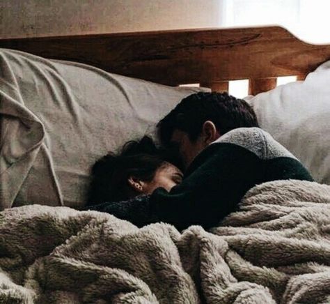 Couple Cuddling, Couple Cute, Cute Couples Cuddling, Goals Pictures, Funny Girl, Relationship Goals Pictures, The Perfect Guy, Photo Couple, Cute Relationship Goals