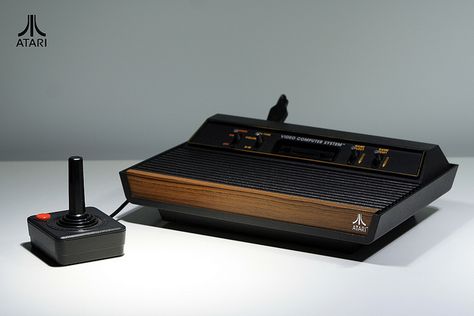 Atari 2600 #retro #8bit #computer #console Atari Video Games, 1970s Toys, Atari Games, 70s Toys, Vintage Videos, Vintage Video Games, Retro Videos, Retro Video Games, Game System