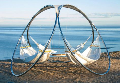 Stylish Triple hammock by Cacoon - photo from decoist Park Design, Deco Nature, Hammock Stand, Public Park, Teak Table, Hammock Chair, Design Milk, Design Case, Hanging Chair