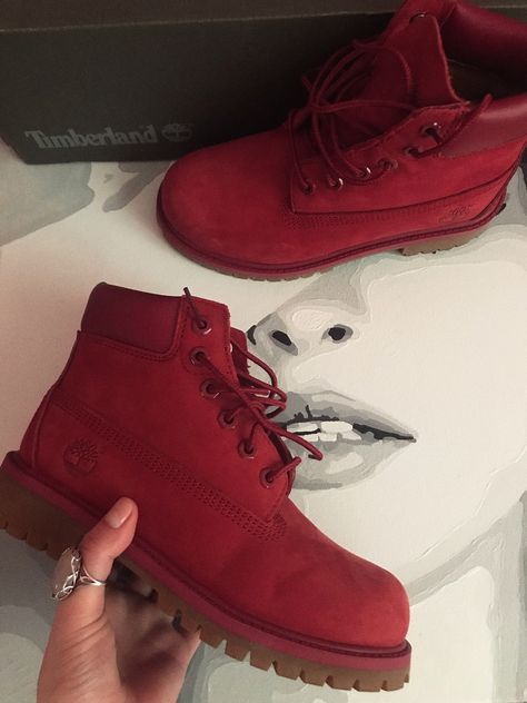 #timberland #shoes #bootsforwomen #boots #style #red Red Timberland Boots Outfit, Timberland Boots For Women, Red Timberland Boots, Red Boots Outfit, Red Timberlands, Timberland Boots Outfit, Timberland Boots Women, Swag Girl Style, Boots Style