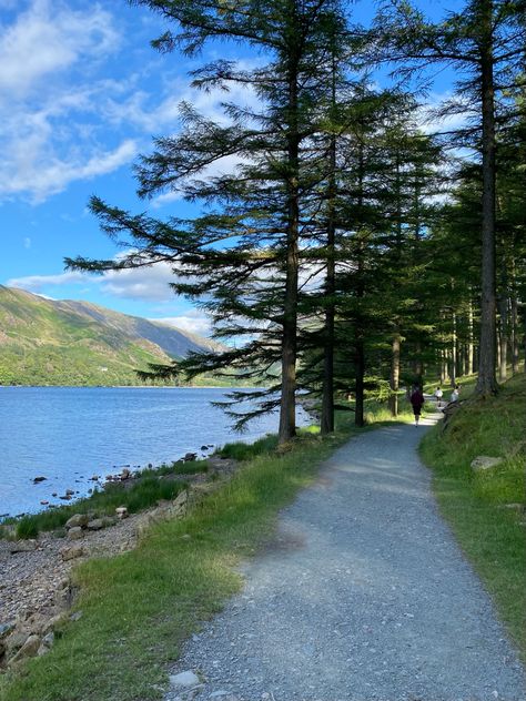 Keswick Lake District, June Lake, Lake District England, Lake Windermere, Uk Summer, Small Town Life, Countryside House, Autumn Vibes, Cumbria