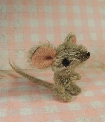 Mousie for Paula ♥ | ...my sister looooves mice... | Violetpie | Flickr Doll Template, Sewing Templates, Mouse Plush, Angel Drawing, Pet Mice, Silly Animals, Cute Stuffed Animals, Cartoon Icons, Cute Little Things