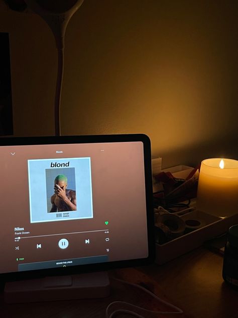 Listening To Frank Ocean, Blonde Album Aesthetic, Listening To Frank Ocean Aesthetic, Frank Ocean Music Aesthetic, Listening Podcast Aesthetic, Frank Ocean Aesthetic Room, She Listens To Frank Ocean, Blonde Frank Ocean Aesthetic, Frank Ocean Bedroom