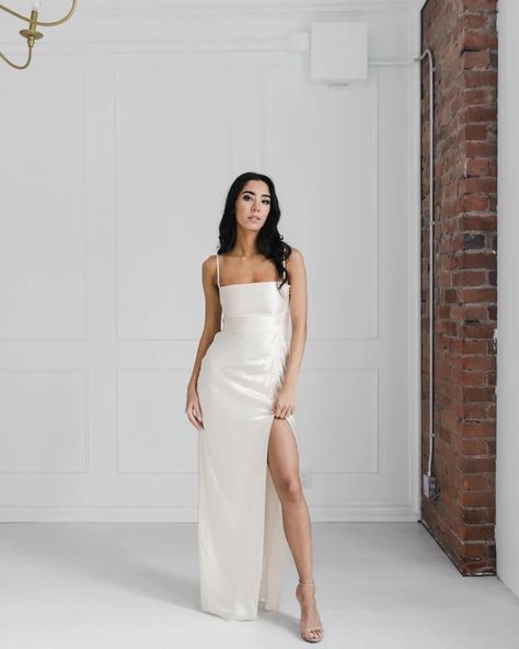 ✨ SALE on SALE — ⠀⠀⠀⠀⠀⠀⠀⠀⠀ Nuptial season is upon us, and what better way to celebrate than finding the bridal looks you love for less. ⠀⠀⠀⠀⠀⠀⠀⠀⠀ Shop our chic selection of sale items for an additional 30% off—on now for a limited time. ⠀⠀⠀⠀⠀⠀⠀⠀⠀ THEAFTERWHITE.COM ⠀⠀⠀⠀⠀⠀⠀⠀⠀ #theafterwhite #wedding #bride #bridetobe #bridalfashion #weddingdress #whitedress #weddinggown #modernbride #fashionbride #weddingday #afterparty #engaged #bachelorette #fashionwedding #bridal #weddinginspo #bridal #br... Shona Joy La Lune, Tie Up Crop Top, Frill Mini Dress, Backless Midi Dress, Ruched Maxi Dress, Chic Brides, Tie Maxi Dress, High Waisted Maxi Skirt, The In Between