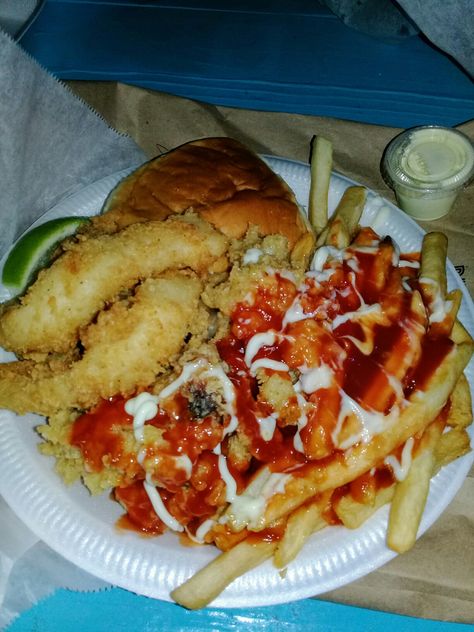 Bahamian/Bahamas fish fingers and conch combo snack from bamboo shack. Fast food Conch Salad Bahamas, Bahamian Culture, Bahamian Recipes, Stew Conch Bahamian, Bahamas Food, Pig Island Bahamas, Combos Snacks, Pigs In The Bahamas, Bahamian Food