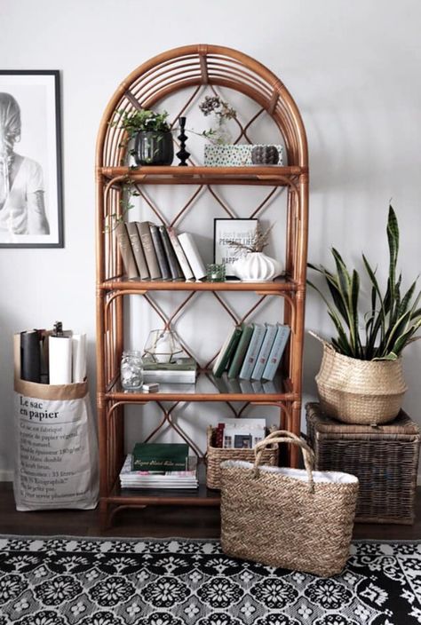 Indian Room, 70s Interior, Wicker Shelf, Cute Home Decor, Indian Home Decor, Living Room Inspo, New Living Room, Front Room, Estilo Boho