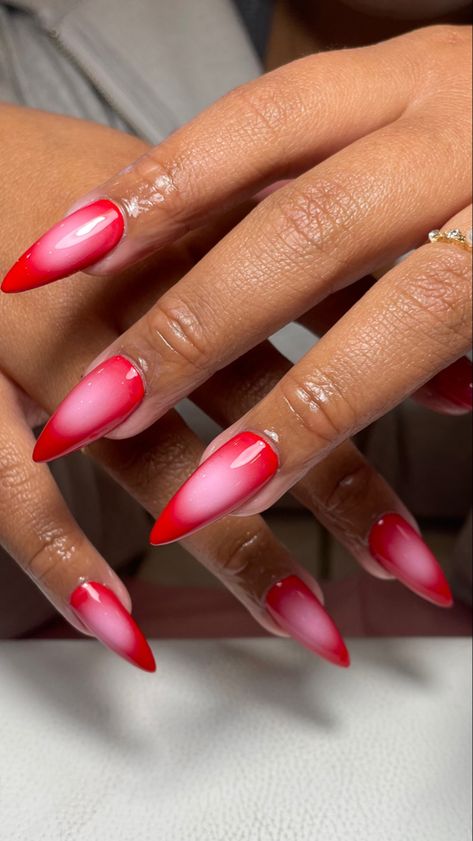 Airbrushed Valentines Nails, Pink And Red Airbrush Nails, Valentine’s Day Aura Nails, Aura Valentine Nails, Airbrush Valentine Nails, Airbrush Red Nails, Red And Pink Aura Nails, Pink Red Nail Designs, Pink And Red Aura Nails