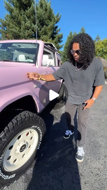 Forrest Jones on Instagram: "This thing is GORGEOUS! What would you pay for this @vintagebroncos Pink build? Another thanks to @happyjewelers for the equally gorgeous chain i’m wearing! 🔥
•
•
•
•
•
•
#bronco #vintage #classiccar #ford #pink #carsofinstagram #instacars" Ford Bronco Wrap Ideas, Ford Bronco Modified, Bronco Wrap, Pink Ford Bronco, Bronco Vintage, Wrap Ideas, Ford Bronco, Classic Cars, Ford