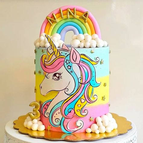 Tort Unicorn, Unicorn Cake Ideas, Rainbow Cake Decoration, Unicorn Cake Design, Rainbow Baking, Rainbow Cake Recipe, Rainbow Layer Cakes, Rainbow Desserts, Barbie Birthday Cake