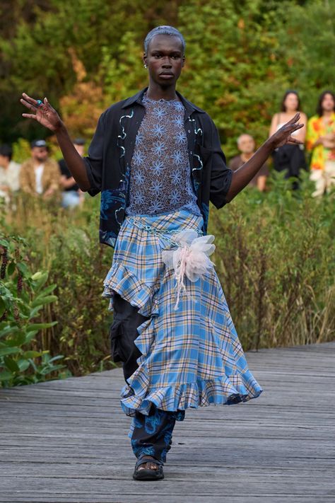 Spring 2023 Ready To Wear, 2023 Ready To Wear Collection, Genderless Fashion, 2023 Ready To Wear, Illustration Fashion Design, Spring 2023, Runway Collection, Outfits Casuales, Men Fashion