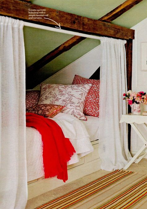 Unique idea for beds under a sloped ceiling Slanted Ceiling Bedroom Ideas, Bedroom Ideas Slanted Ceiling, Bedroom With Slanted Ceiling, Slanted Ceiling Bedroom, Sloped Ceiling Bedroom, Bed Nook, Slanted Ceiling, Attic Bedrooms, Upstairs Bedroom