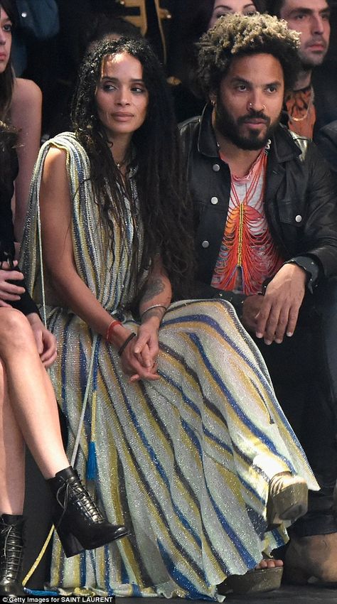 Still best of friends! Lisa and her ex-husband Lenny sit front row at the fashion show; they divorced in 1993 Prince Nelson, Jason Momoa Lisa Bonet, Goddess Beauty, Zoë Kravitz, Lisa Bonet, Band Rock, Estilo Hippie, Celebrity Families, Zoe Kravitz