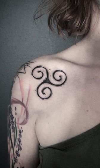 Irish Viking Tattoo For Women, Celtic Womens Tattoos, Triple Knot Tattoo, Triskelion Tattoo Design, Celtic Trifecta Tattoo, Celtic Chest Tattoo Female, Celtic Swirl Tattoo, Celtic Symbol Tattoos For Women, Celtic Face Tattoo