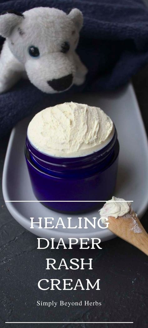 This homemade diaper rash cream soothes and relieves rash discomfort by creating a protective barrier on the skin that allows the skin to heal. Calendula Recipes, Homemade Diaper Rash Cream, Diaper Rash Cream Recipe, Diaper Cream Recipe, Granny Witch, Diy Lotions, Bath Boms, Calendula Benefits, Holistic Skin Care