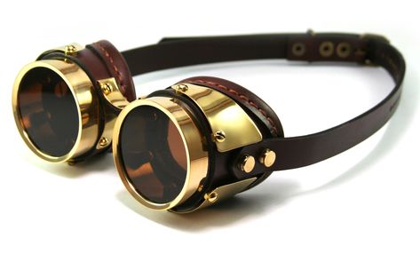 Don't forget your goggles! Steampunk Fashion Everyday, Steampunk Fashion Diy, Steampunk Googles, Pilot Goggles, Steampunk Fashion Women, Steampunk Glasses, Moda Steampunk, Mode Steampunk, Steampunk Fashion Male