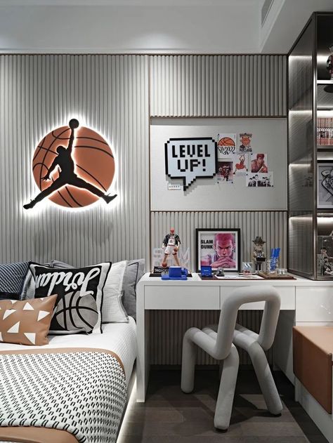 Bedroom Ideas Basketball, Basketball Bedroom Ideas, Basketball Themed Bedroom, Basketball Theme Room, Aesthetic Bedroom Design, Basketball Room Decor, Teen Boy Bedroom Decor, Decor Bedroom Aesthetic, Kids Room Design Boys