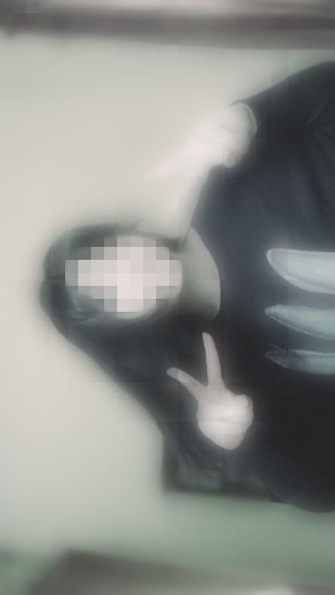 Censored face, black hair, girl, girl with black hair, blurry, no face, blurry face, girl with black shirt, girl with black sweater, peace sign. Blurred Face Aesthetic, Censored Aesthetic, Censored Face, Blurry Face, Black Hair Girl, Make Millions, Hair Girl, Black Sweater, Twenty One Pilots