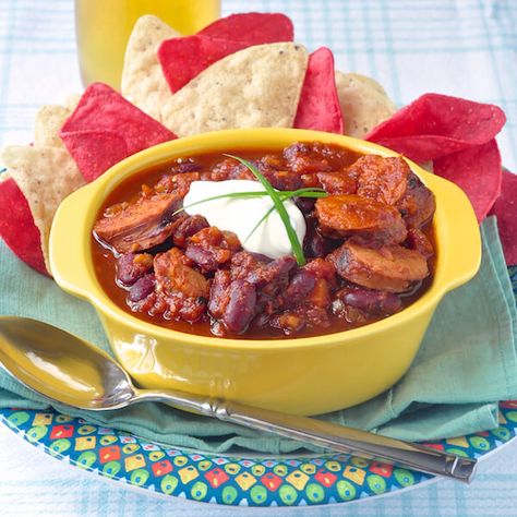 Sausage Chili, Easy Weekday Dinners, Cooking And Baking Recipes, Hearty Chili, Rock Recipes, Baking Inspiration, Goulash, Indulgent Desserts, Smoked Sausage