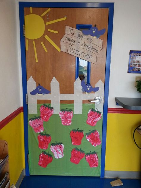 Summer Classroom door- strawberries and bluebirds. Strawberry Classroom Door, Preschool Door, Infant Room, Infant Classroom, Door Crafts, Strawberry Summer, Strawberry Patch, Kids Class, Door Decorations Classroom