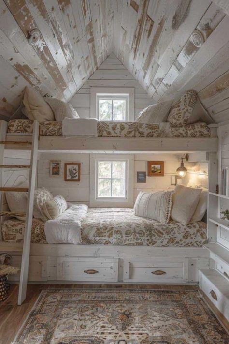 Cabin Makeover, Bunk Room Ideas, Space Bed, House England, Next Bedroom, Attic Bedroom Designs, Bunk Beds Built In, Bunk Rooms, Attic Bedrooms