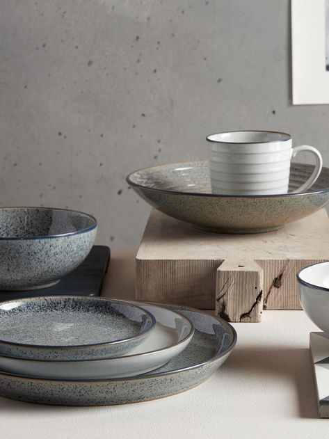 Grey Dinnerware, Grey Plates, Grey Mugs, Pottery Ceramics, Oven Microwave, Look Beautiful, Side Plates, Dinner Sets, Cereal Bowls