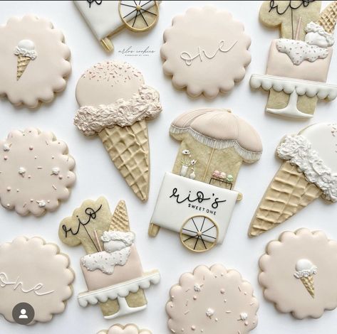 Charcuterie Cart, Fondant Biscuits, Royal Cookies, Cookies Decoration, Cookie Decoration, Royal Iced Cookies, Cutout Cookies, Cookies Theme, Ice Cream Set