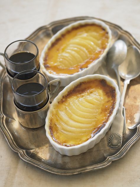 Happy #NationalCrèmeBrûléeDay! You don’t need to travel all the way to Paris this summer to enjoy a delicious Crème Brûlée. Just reach into your pantry for a can of U.S. grown pears and make your own! 🍐 Canned Pears, Pear Dessert, Creme Brulee Recipe, Brulee Recipe, Pear Cake, Creme Brûlée, Pear Recipes, Crumb Cake, Plated Desserts