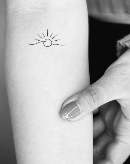 Small Lake Tattoo, Dainty Beach Tattoos For Women, Beach Mountain Tattoo, Lake Tattoo Simple, Minimalist Ocean Tattoo, Malta Tattoo, Fine Line Sun Tattoo, Zee Tattoo, Simple Wave Tattoo