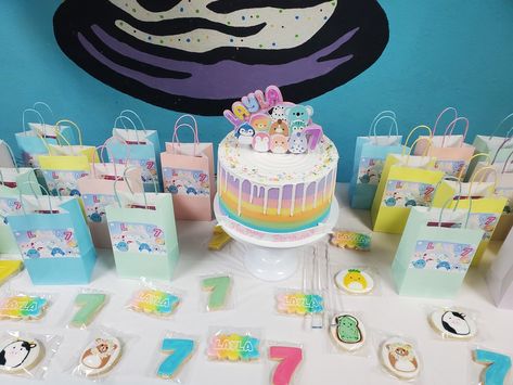 Squishmallow Bday Party, Rainbow Squishmallow Cake, Squish Mallow Birthday Party, Squishmallows Theme Party, Squish Mellow Birthday Party Ideas, Squish Mellow Birthday Cakes, Swuishmellow Birthday Party, Squishmallows Birthday Party Cake, Squishmallows Birthday