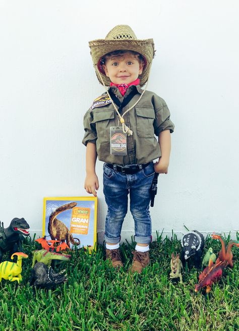 Paleontologist Costume, Disfraz Diy, Adult Costumes Diy, Dress Up Day, School Dress, Costume Diy, Creative Valentines, Diy Valentines Crafts, Toddler Costumes