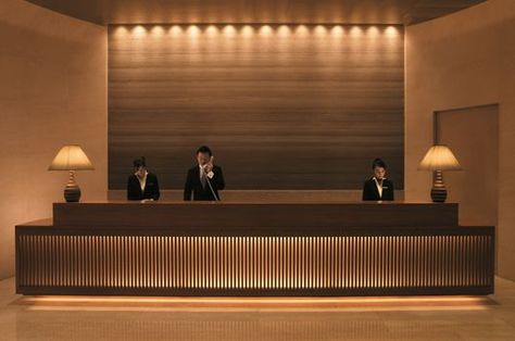 Reception Desk Area, Lobby Reception Desk, Hotel Lobby Reception, Lobby Designs, Hotel Reception Desk, Cardboard Wall, Luxury Hotels Lobby, Hotel Lobby Design, Reception Desk Design