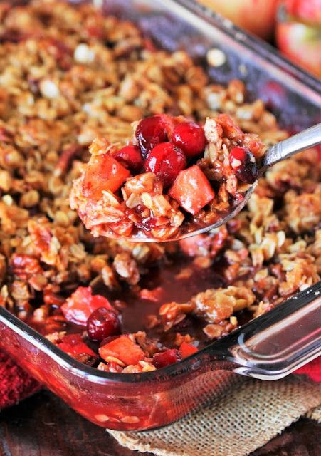 Serving Spoon with Cranberry Apple Crunch Image Cranberry Crunch Recipe, Apple Crunch Recipe, Apple Cranberry Crisp Recipe, Breakfast Casserole Dishes, Cranberry Cobbler, Apple Crunch, Apple Cranberry Crisp, Fruit Crisp Recipe, Cranberry Baking