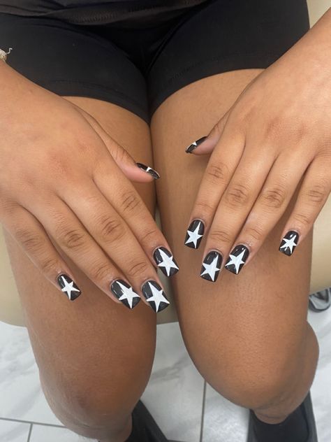 White Star, Star Design, Black Acrylics, Star Designs, Black Nails, Winter Nails, Halloween Nails, Short Nails, Summer Nails