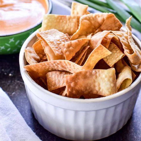 Air Fry Wonton Chips, Wonton Wrapper Chips Air Fryer, Crispy Wonton Strips, Wonton Wrappers Air Fryer, Wonton Strips Recipe, Wonton Chips In Air Fryer, Air Fried Wontons, Air Fryer Wonton Chips, Air Fry Wontons