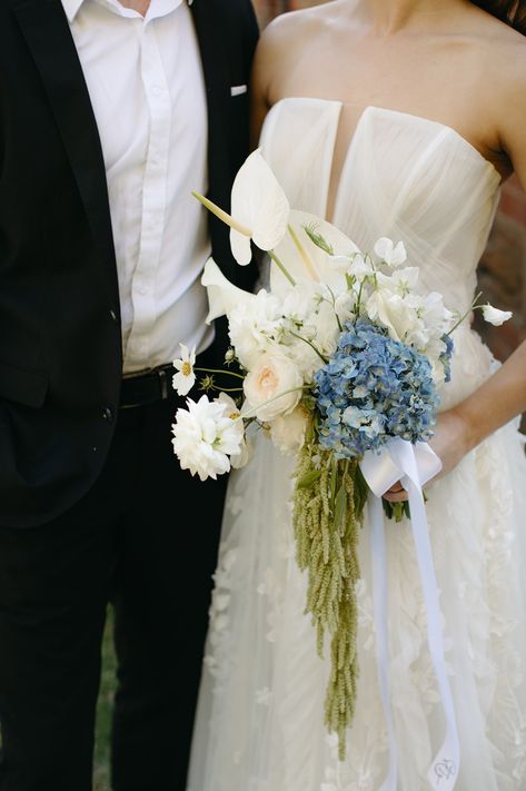 A bouquet full of my favourite blooms. Hydy, sweet pea, garden roses, hanging amaranthus, cosmos, dahlia and anthuriums 🫶🏼 The team behind this gorgeous day - @culturehitch @whitesandwoods @kimberleymooremedia @chateau_dore @ateliercreative @fifiandedga @ashleymoralesmakeup @hairfolksalon @celebrationswithsteph @little_sangria @modernloveau @dannispea Garden Wedding Bridal Bouquet, Hanging Amaranthus Bouquet, Hanging Wedding Bouquets, Amaranthus Wedding Bouquet, Cosmos Wedding Flowers, Anthurium Bridal Bouquet, Amaranthus Bouquet, Signage Florals, Cosmos Bouquet