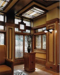 Living Room Gallery – Meyer May House Frank Lloyd Wright Robie House, Frank Lloyd Wright Stained Glass, Frank Lloyd Wright Style, Robie House, Frank Lloyd Wright Architecture, Frank Lloyd Wright Design, Frank Lloyd Wright Homes, Prairie Style Houses, Craftsman Style Homes