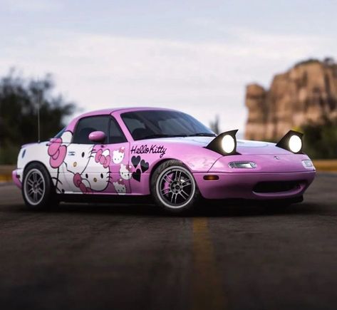 MIATA TEAM on Instagram: “Hello Kitty Miata 🐱 🏎/ 📸 @harsh.vp_ Follow @miatateam @mazdagang__ #️⃣ #miatateam #mazdagang #️⃣ #miata #miatamx5 #mx5 #mx5na #mx5nb…” Miata Mods, Miata Car, Hello Kitty Car, Car Deco, Best Jdm Cars, Mazda Mx5 Miata, Miata Mx5, Street Racing Cars, Mazda Miata