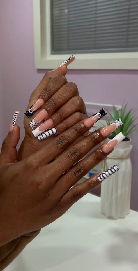 Nail Ideas Short Square, Nail Ideas Long, Nail Ideas Short, College Nails, Boujee Nails, Diva Nails, Drip Nails, Ombre Acrylic Nails, Colored Acrylic