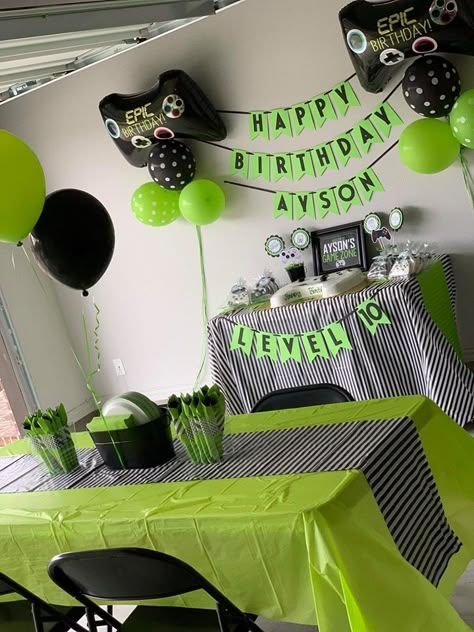 10 Year Boy Birthday Party Ideas, 10th Birthday Party Ideas For Boys, Gaming Birthday Party Ideas Boys, Gamers Party Ideas, Xbox Birthday Party, Game Truck Birthday Party, Billie Eilish Birthday, Xbox Party, Gaming Birthday