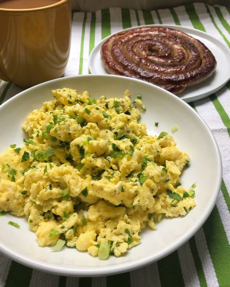 I love eggs in all forms, but when it comes to breakfast, I typically stick to fried or poached (that warm runny yolk is my lifeblood!). But Ina's Slow-Cooked Scrambled Eggs with Fresh Herbs may be added to my regular rotation, 1) because I’m almost always looking to use up the dill, parsley, or scallions in the fridge. 2.) shouldn't we all deviate from our routines every once in a while?! These were quick, easy and perfect with basil sausage and a massive cup of coffee. #familystyle #inagarten Scrambled Egg, Breakfast Party, Slow Cooked, Scrambled Eggs, Fresh Parsley, Fresh Herbs, Unsalted Butter, Parsley, Instagram A