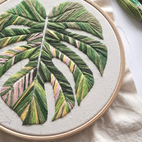 Leaves Embroidery, Fun Embroidery, Digital Embroidery Patterns, Monstera Leaves, Hand Embroidery Projects, Embroidery Patterns Free, Hand Embroidery Pattern, Sewing Embroidery Designs, Hand Embroidery Art