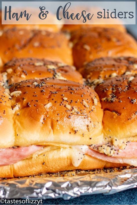 Hawaiian Bread Sliders, Easy Ham And Cheese Sliders, Sliders Recipes Hawaiian Rolls, Hawaiian Buns, Ham Cheese Sliders, Savory Ham, Baked Sandwiches, Ham And Cheese Sliders, Rolled Sandwiches