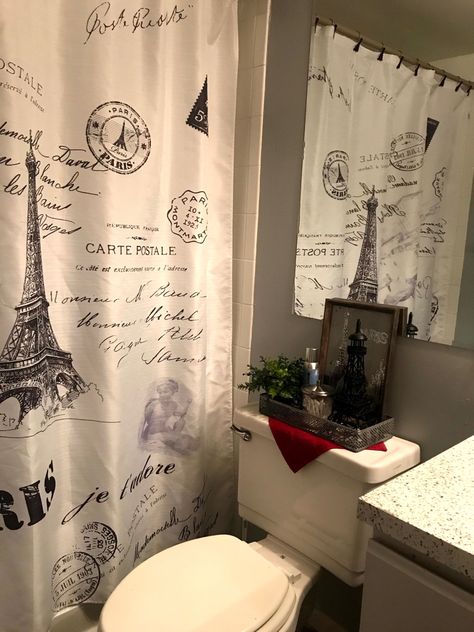 Paris Bathroom Decor Ideas, Parisian Bathroom Decor, Paris Theme Bathroom, Paris Kitchen Decor, Paris Bathroom Decor, Diy Paris, Parisian Bathroom, Paris Bathroom, Paris Themed Bedroom