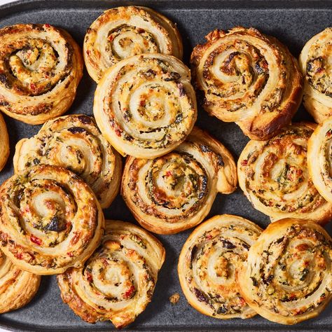 Delish Mediterranean Pinwheels, Italian Apps, Spinach Puff Pastry, Puff Pastry Pinwheels, Greek Spinach Pie, Christmas Boards, Puff Pastry Appetizers, Pastry Appetizer, Puff Pastries