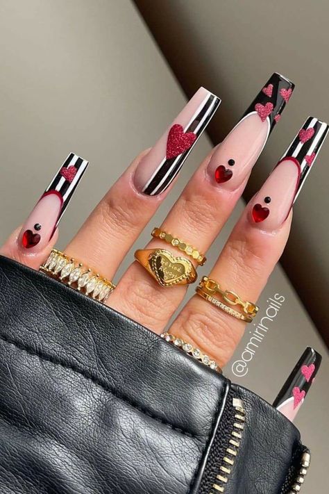 Anti Love Nails, Anti Valentines Day Nails, Cute Valentines Nails, New Year's Eve Nails, Anti Love, Color Block Nails, Queen Nails, Anti Valentines, Valentine Nail Art