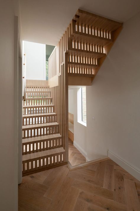 Step House extension built around perforated birch-ply staircase U Shaped Stairs, Single Storey Extension, Bespoke Staircases, New Staircase, Stair Case, Rear Extension, House Extension, London Property, Interior Stairs