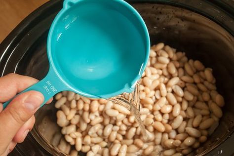 Butter Beans In Crockpot, Crockpot Butter Beans Slow Cooker, Crock Pot Butter Beans, Butter Beans Recipe Crockpot, Slow Cooker Butter Beans, Crockpot Butter Beans, Crock Pot Lima Beans, Lima Beans In Crockpot, Beans Crockpot