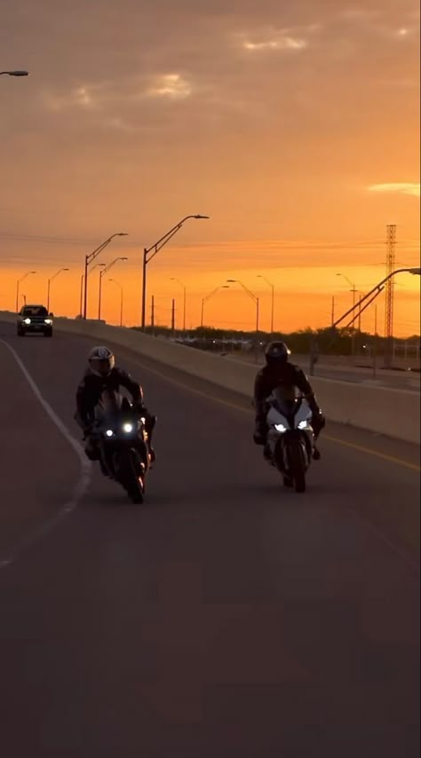 Aesthetic Moter Cycle, Speeding Motorcycle Aesthetic, Bike Life Aesthetic, Two Motorcycles, Motorcycle Aesthetic Couple, Moter Cycle Aesthetic, Biker Couple Aesthetic, Motorcycle Girl Aesthetic, Night Ride Motorcycle Aesthetic