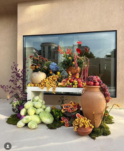 Vegetable Decoration, Fruit Centerpieces, Luxury Wedding Decor, Flower Installation, Wedding Mood Board, Church Decor, Wedding Mood, Party Design, Event Styling